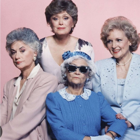 Meet your Posher, Sophia - Picture 1 of 1